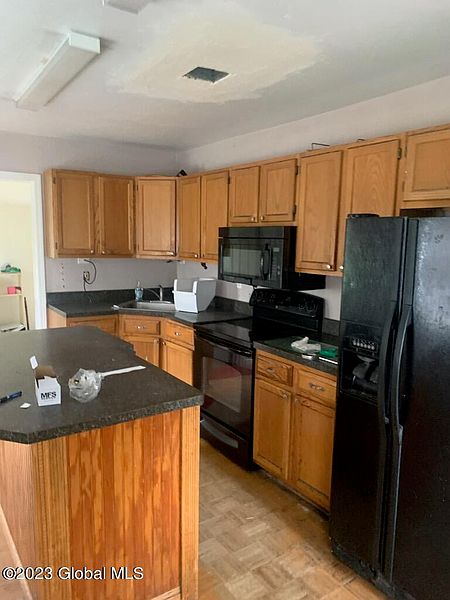 2nd image of 35 Hanser Way