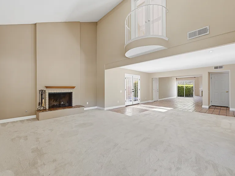 4500 Yorkfield Ct — Photo 8