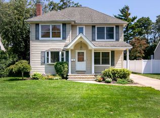 1691 Roland Ave, Wantagh, NY 11793