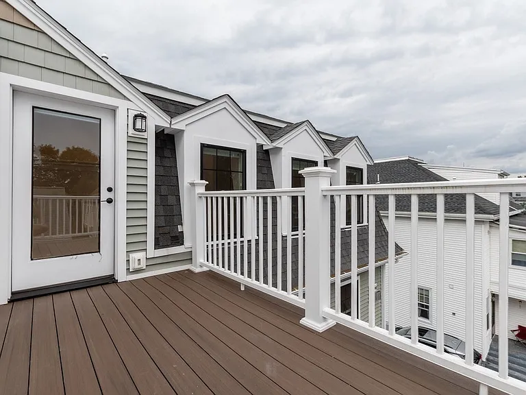 210 Adams St #3 — Photo 9