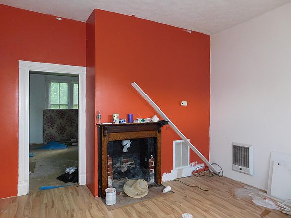 5th image of 509 N Main St