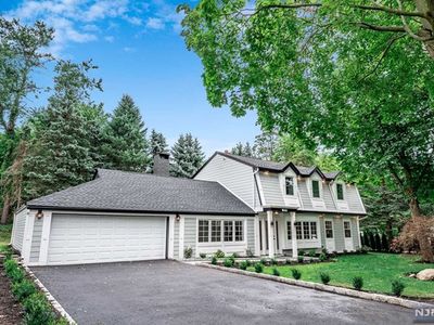 209 Haase Ave, Paramus, NJ, 07652