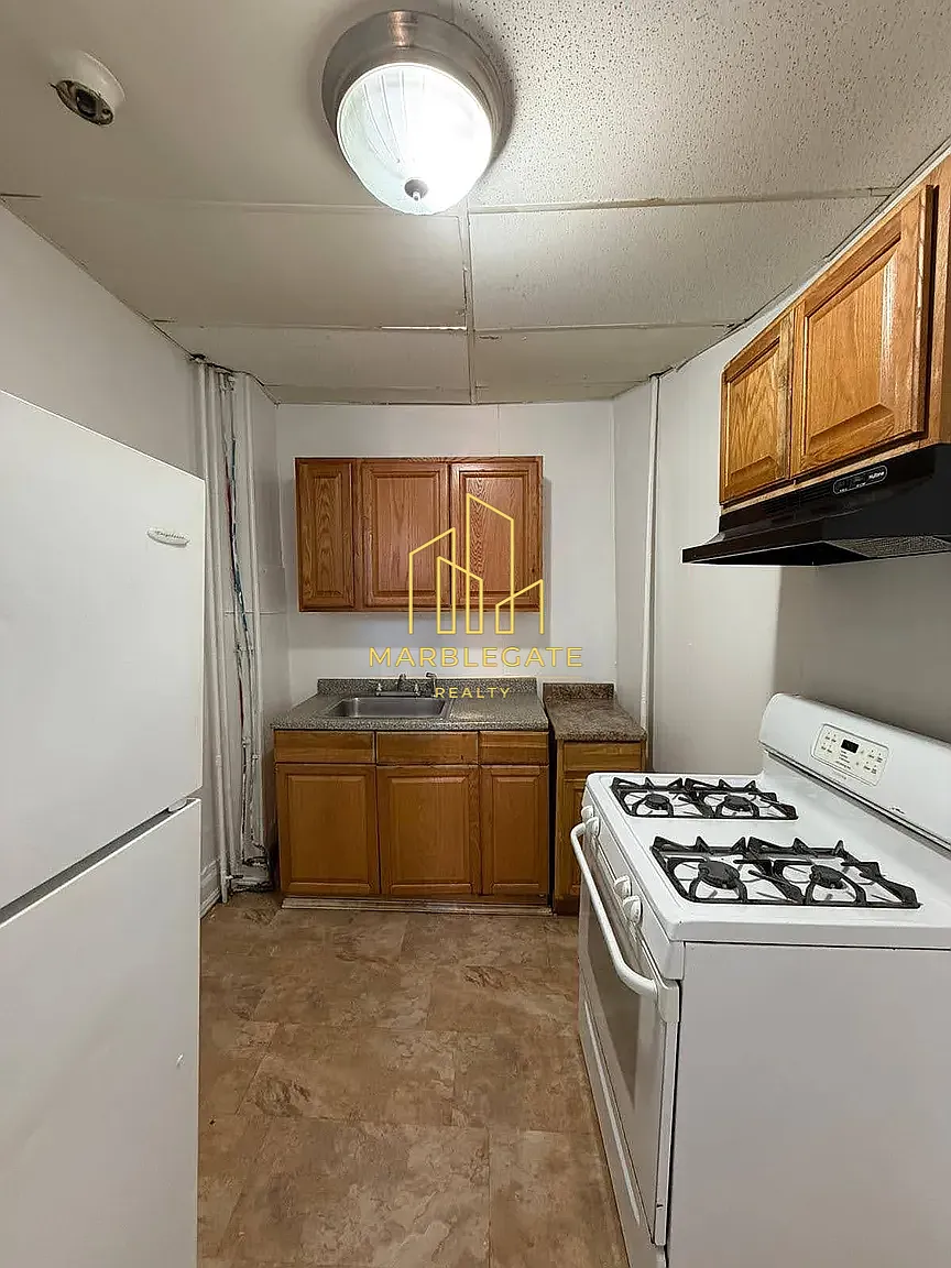 2 bed, 850 sqft, $1,650 — Photo 1