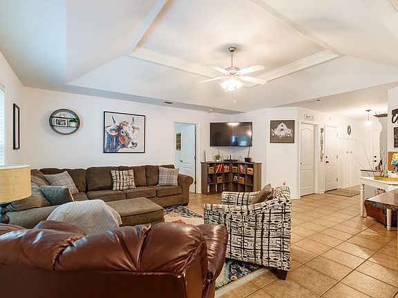 3rd image of 493 Bryson Cir