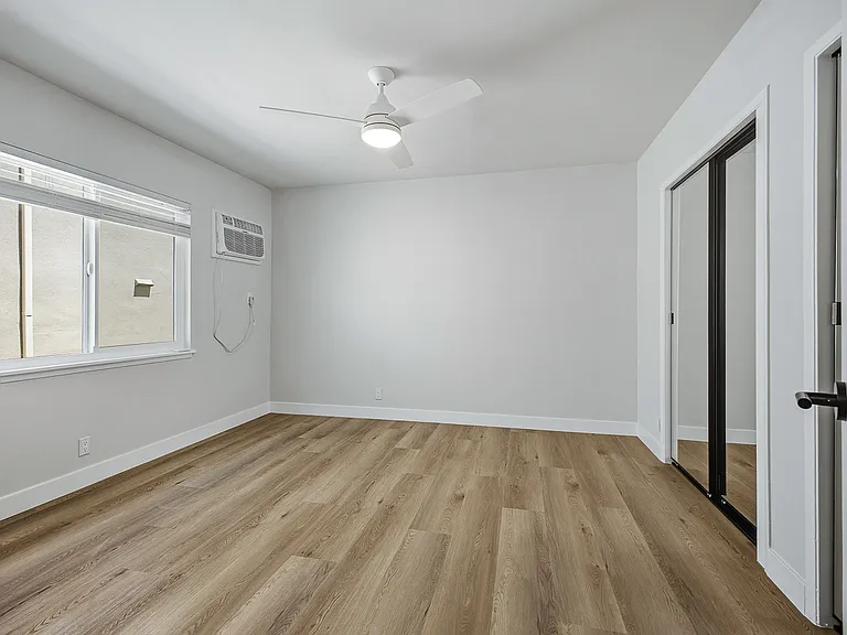243 Crandall St — Photo 23