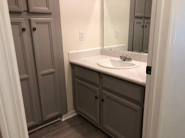 823 N 17th St #823 — Photo 8