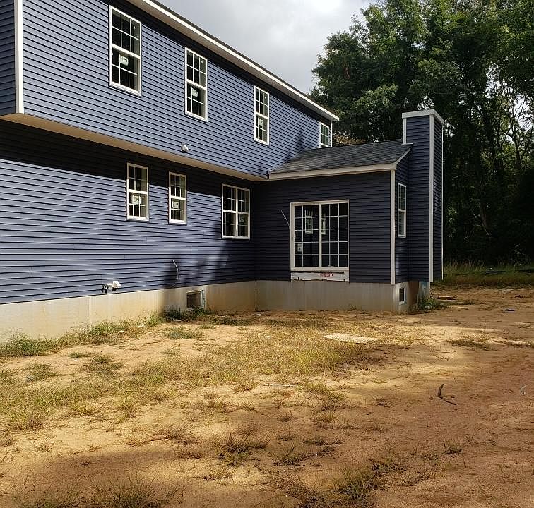 2nd image of 16 Holmes Rd