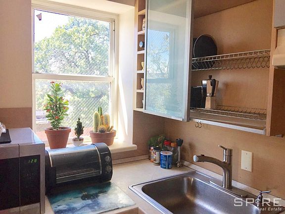 4th image of 1811 Avenue P #P5