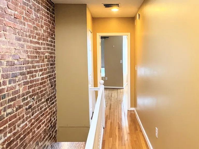 69 Florida Ave NW #1 — Photo 9