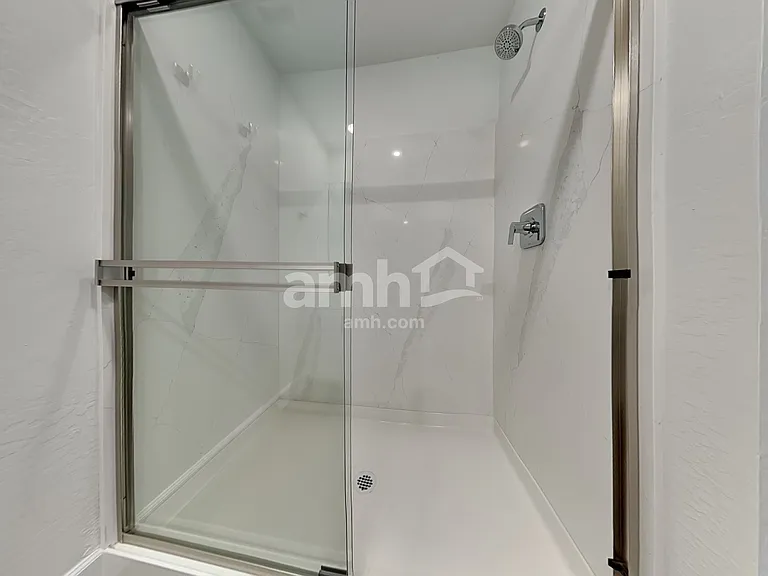 17109 W Lawrence Ln — Photo 11