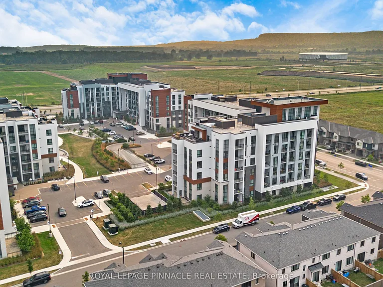 460 Gordon Krantz Ave #209 — Photo 5