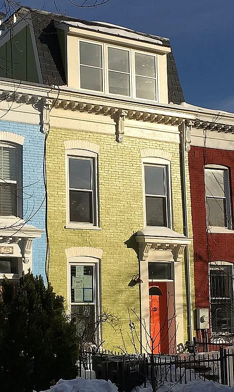 723 4th St NE photo 1