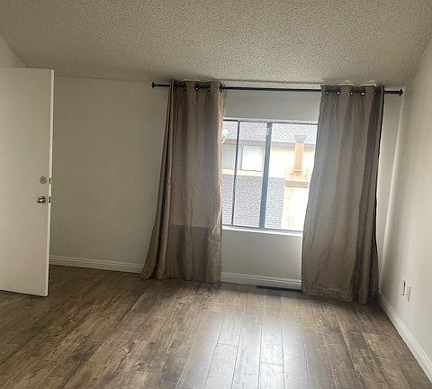 3rd image of 9601 Sylmar Ave