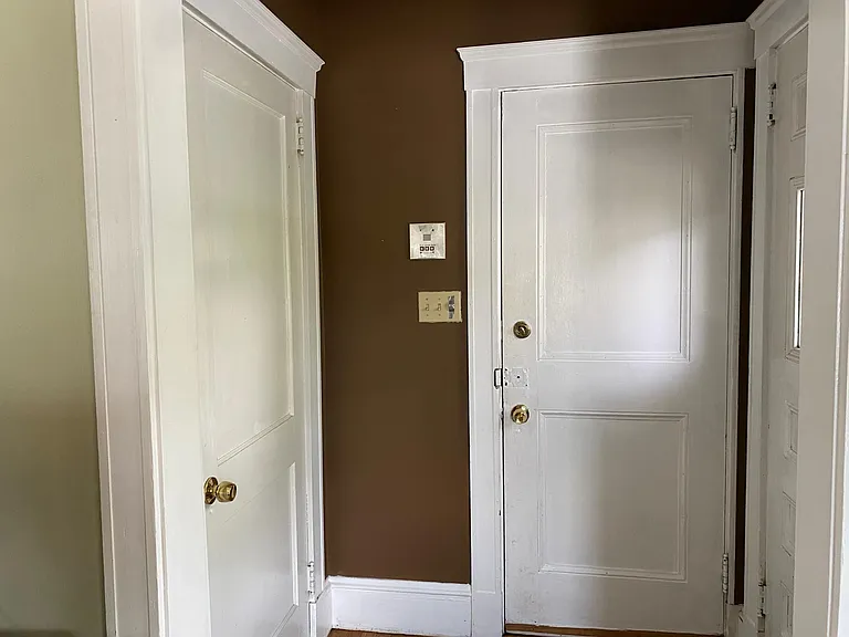 105 Montgomery St #1 — Photo 4
