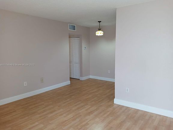 4th image of 1629 NW North River Dr APT 301