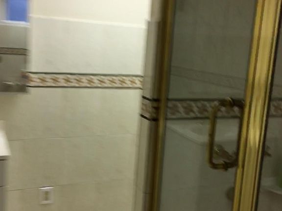 4th image of 306 Burbank Ave