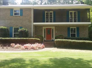 629 Lauren Cir, Lawrenceville, GA 30043