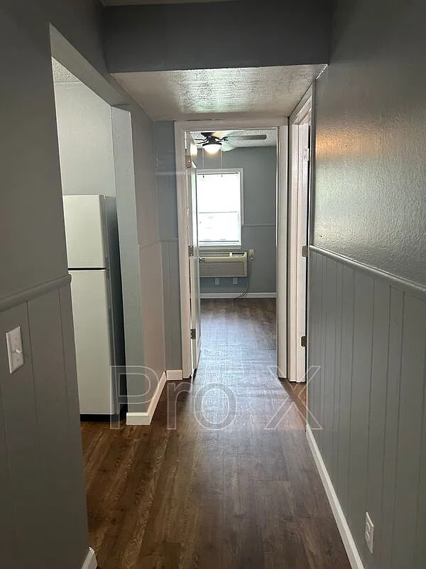 403 Park St — Photo 2