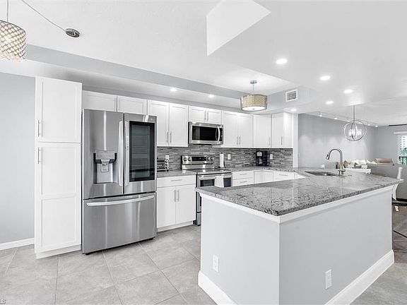 5th image of 340 Horse Creek DR #406