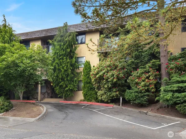 750 N 143rd Street #208, Seattle, WA 98133