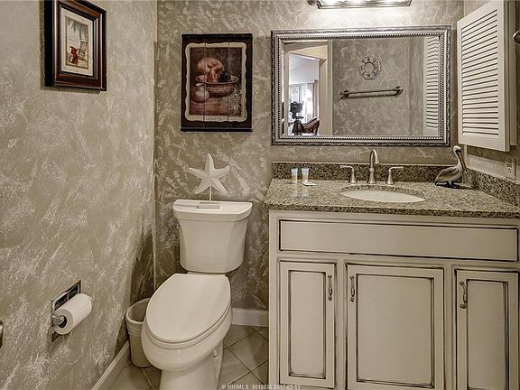 4th image of 7577 Ocean Ln #713