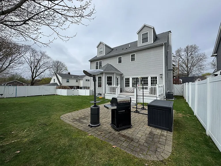 43 Canterbury Rd — Photo 57