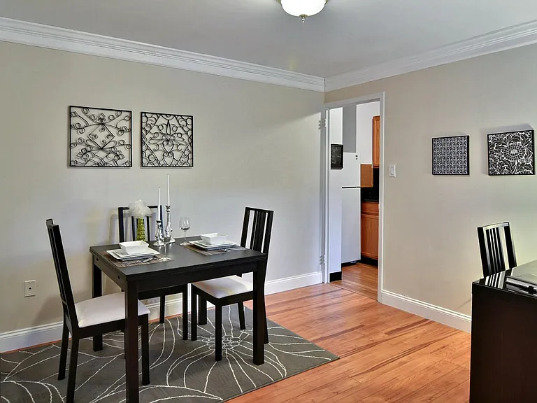1051 N Negley Ave #7 — Photo 3