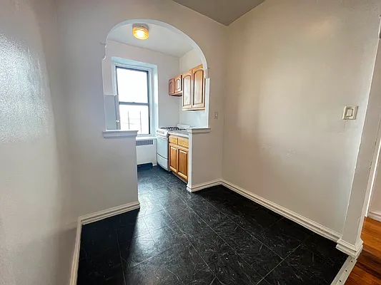 Rented by Bruma Realty LLC | media 7