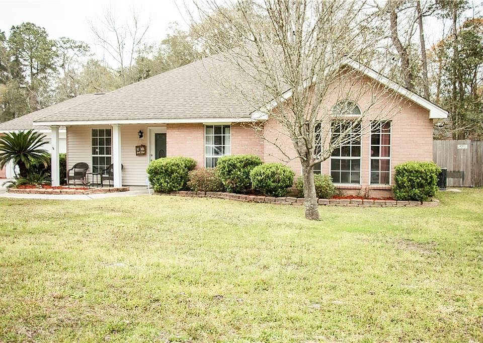 1st image of 407 Jennifer Ln