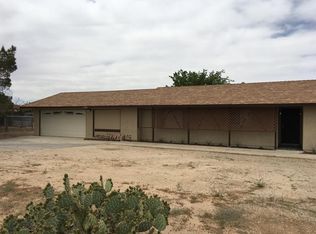 15636 Sycamore St, Hesperia, CA 92345