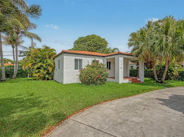702 Boabadilla St, Coral Gables, FL 33134