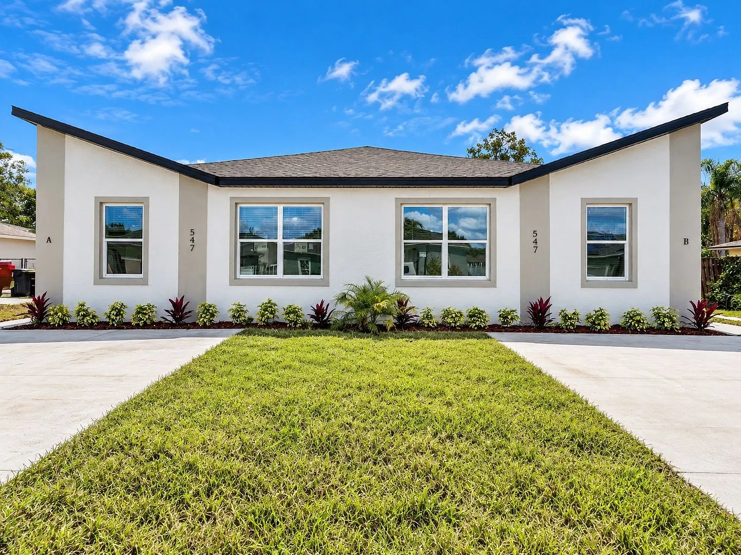 Comfort, Convenience & Style Inviting 3-Bedroom Kissimmee Home with Covered Patio! — Photo 1