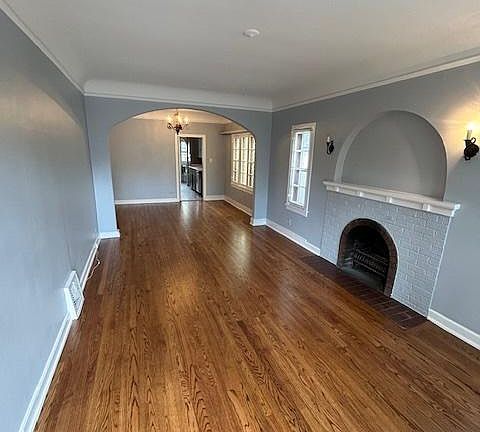 2nd image of 634 N Gilpin St