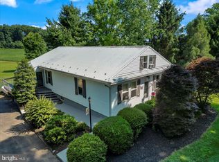 402 Frog Hollow Rd, Oxford, PA 19363