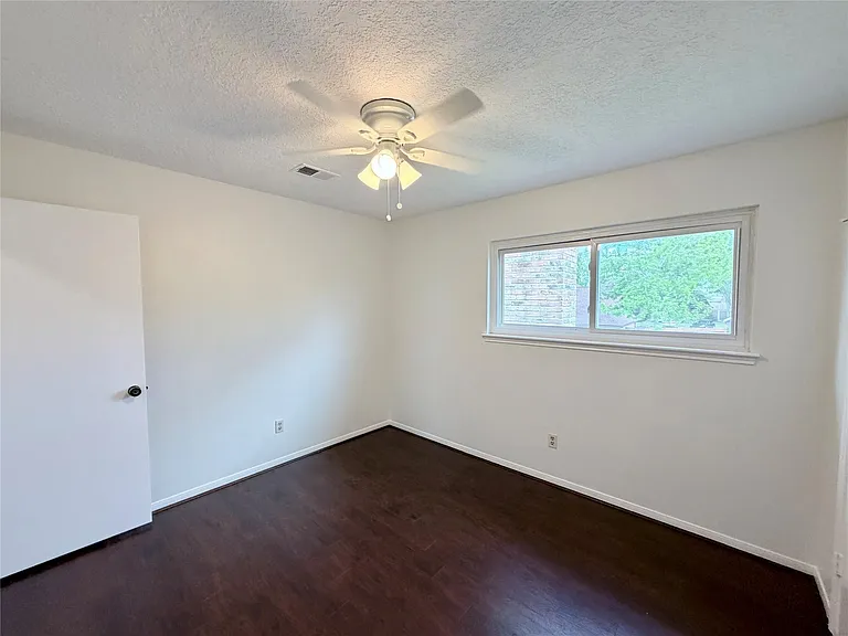 2306 Rushbrook Dr — Photo 25
