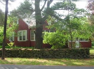 401 Ledge Rd, Seekonk, MA 02771