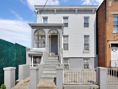 345 Shepherd Ave, Brooklyn, NY, 11208