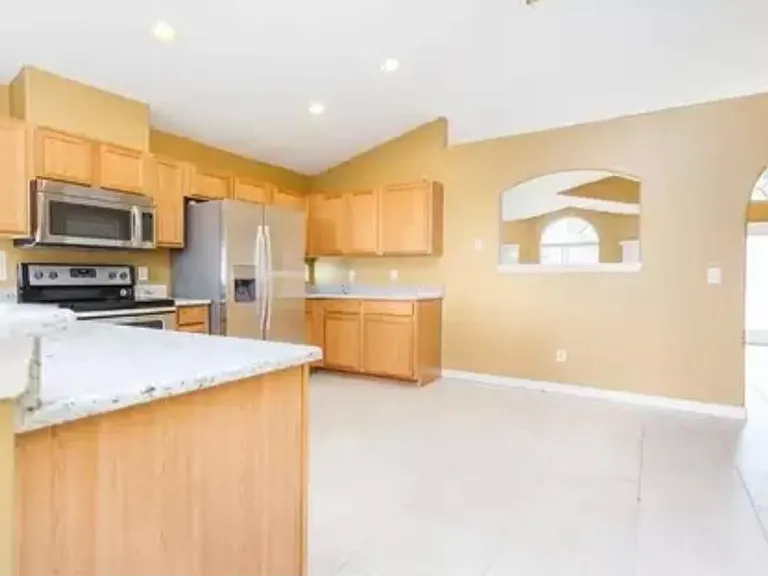10828 Goldfish Cir — Photo 15