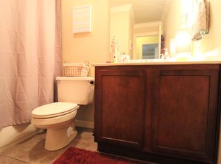 2540 E Turtle Creek Dr, Fayetteville, AR 72701