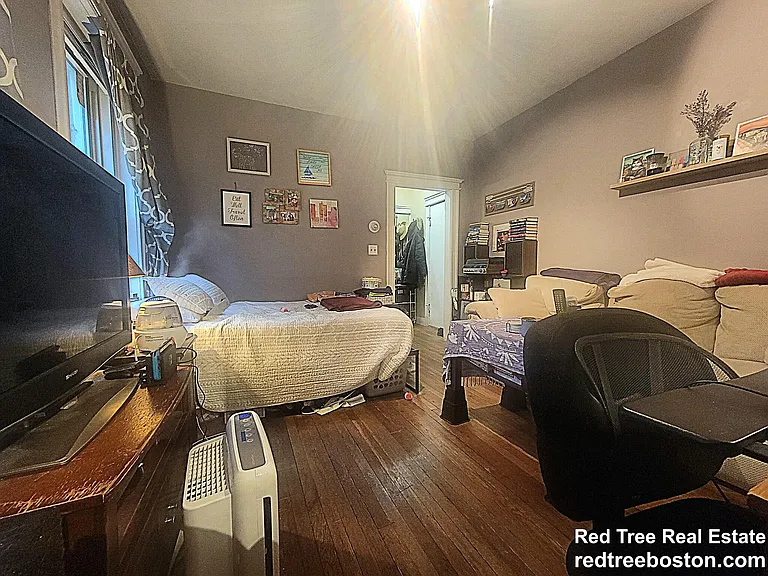 9 Colborne Rd #6 — Photo 2