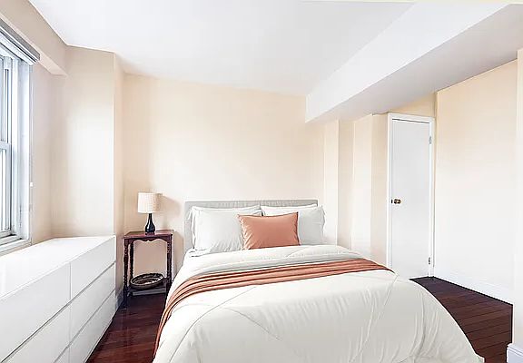 3rd image of 3 Sheridan Sq APT 15C