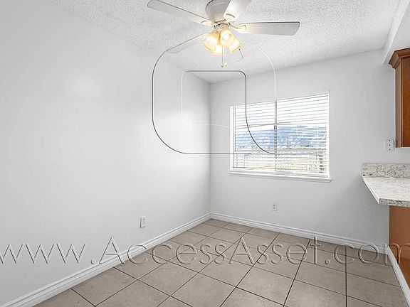 3rd image of 627 Walnut Dr