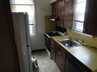 37 W Fulton St, Ephrata, PA 17522
