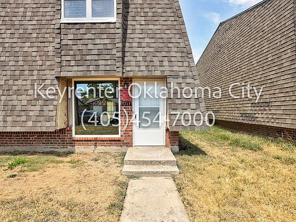 4th image of 1311 Eastgate Dr