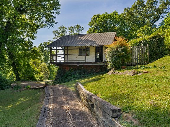 71st image of 2910 Crest Terrace Dr