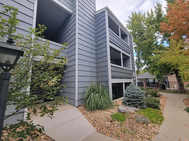 4656 White Rock Cir #5 — Photo 48