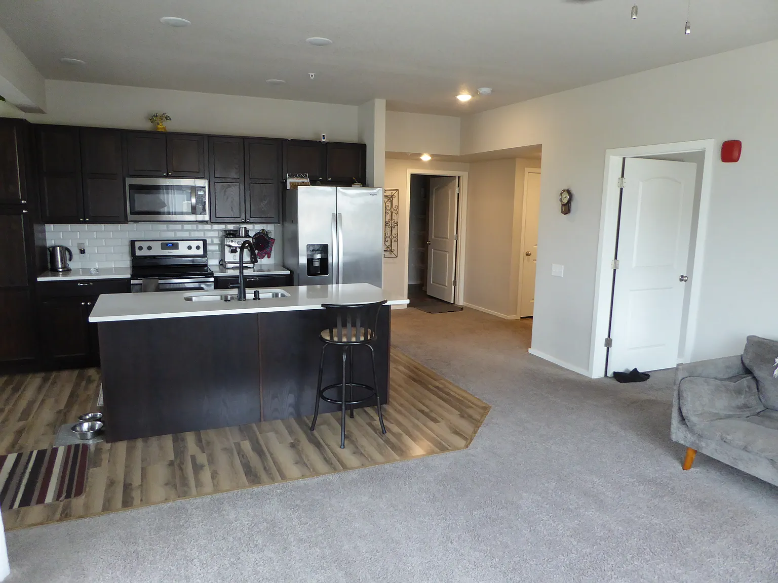 1 bed, 915 sqft, $1,850 — Photo 4