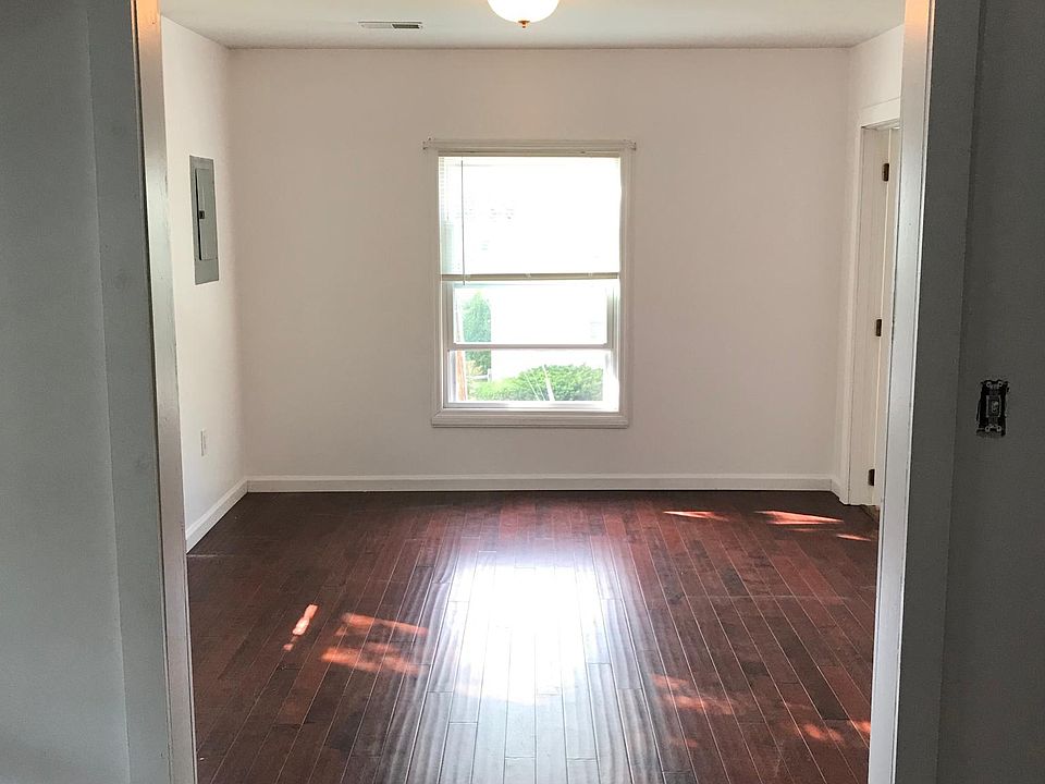 2nd image of 45 Sanford St #2