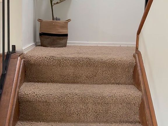 2nd image of 2656 Hawthorne Pl