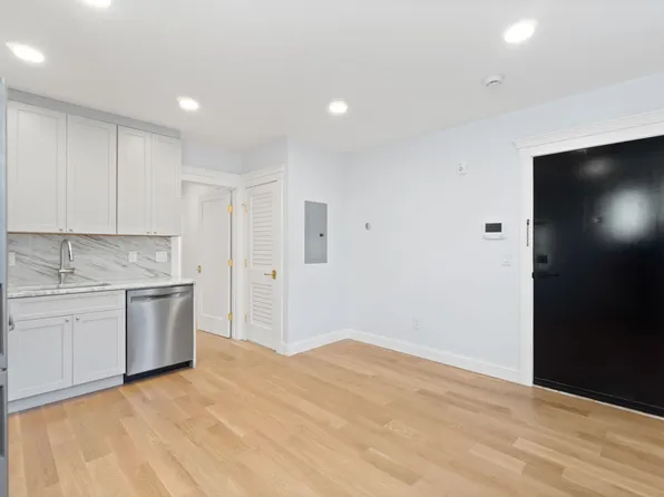 82 Colgate Street image 2 of 13